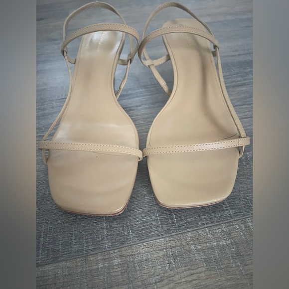 New Reformation Serenity Bare Sandal size 7.5 - Picture 4 of 9